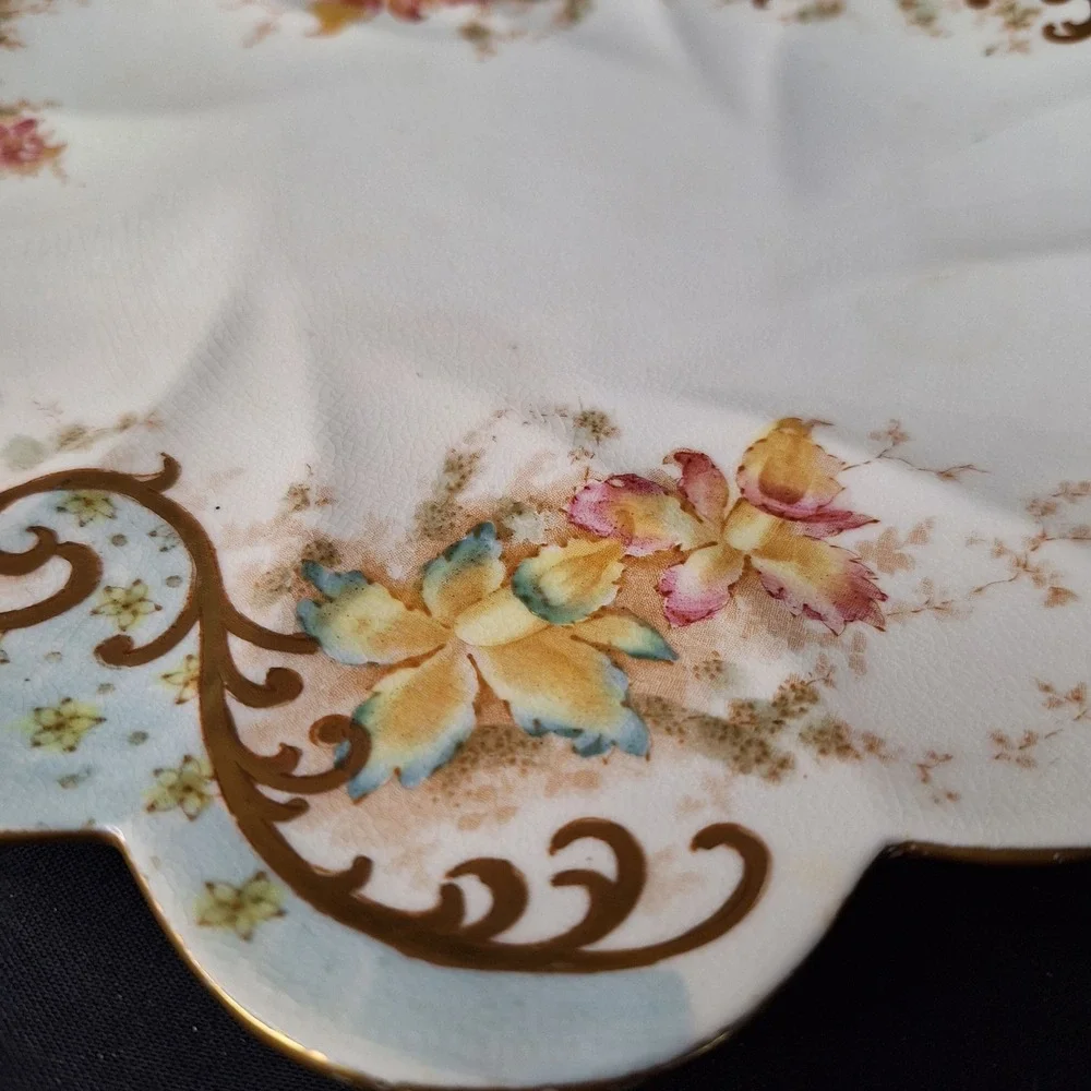 Antique Grimwades Royal Winton Atlas Plate Scalloped‎ Floral Gold Trim England